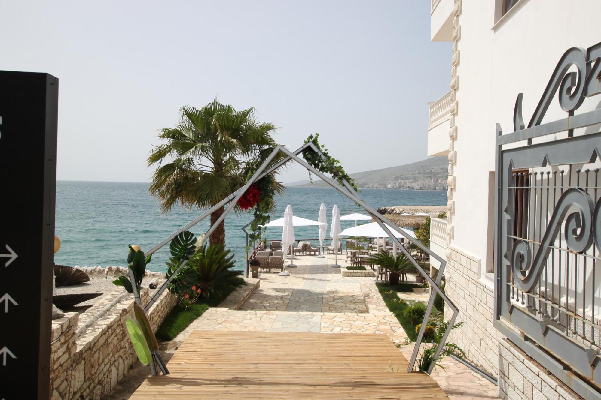 Orchids Hotel Sarandë Esterno foto